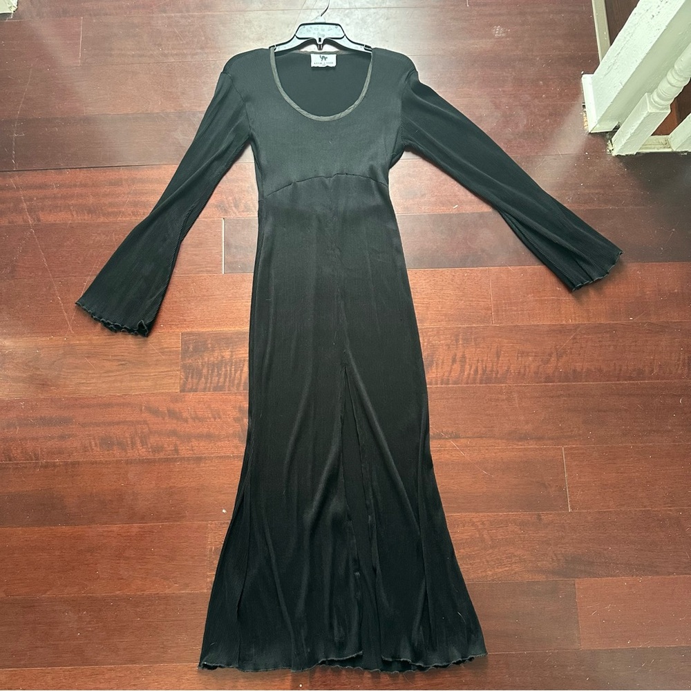 Vintage 90s Kanae + Onyx Bell-Sleeve Micropleat Lettuce Hem Scoopneck Maxi Dress